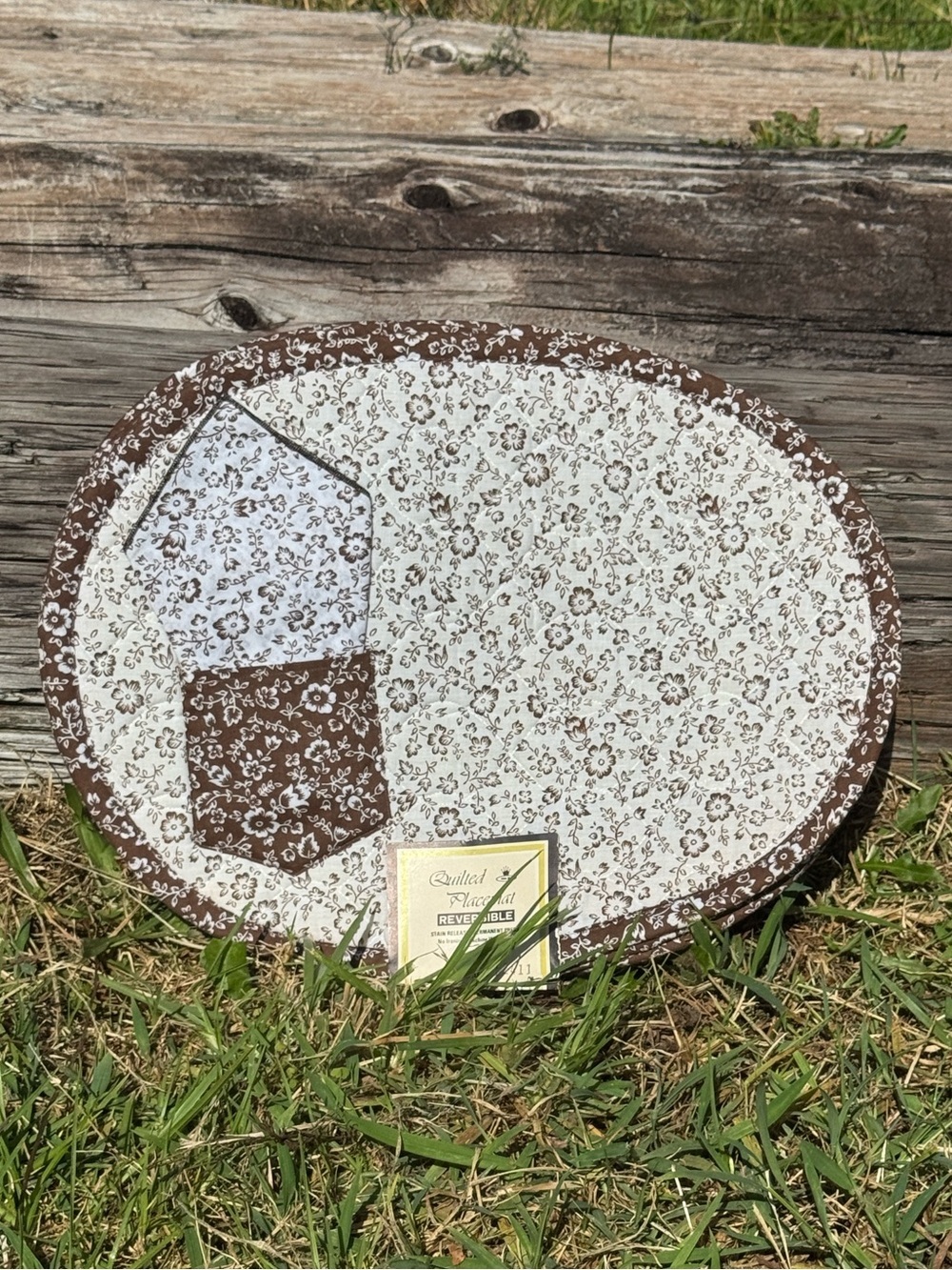 Vintage 70s Brown Floral Cottage farmhouse Western Oval Qulited Placemat Set 4